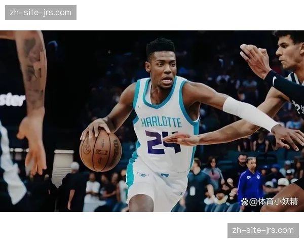 黄蜂主场八分力克尼克斯 鲍尔三双米勒高效输出 黄蜂主场八分力克尼克斯 鲍尔三双米勒高效输出